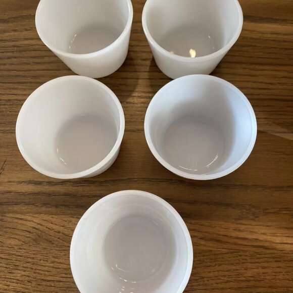 5 White Milk Glass Custard Dessert Ice Cream Bowls 4 ounce size GUC - Picture 2 of 5